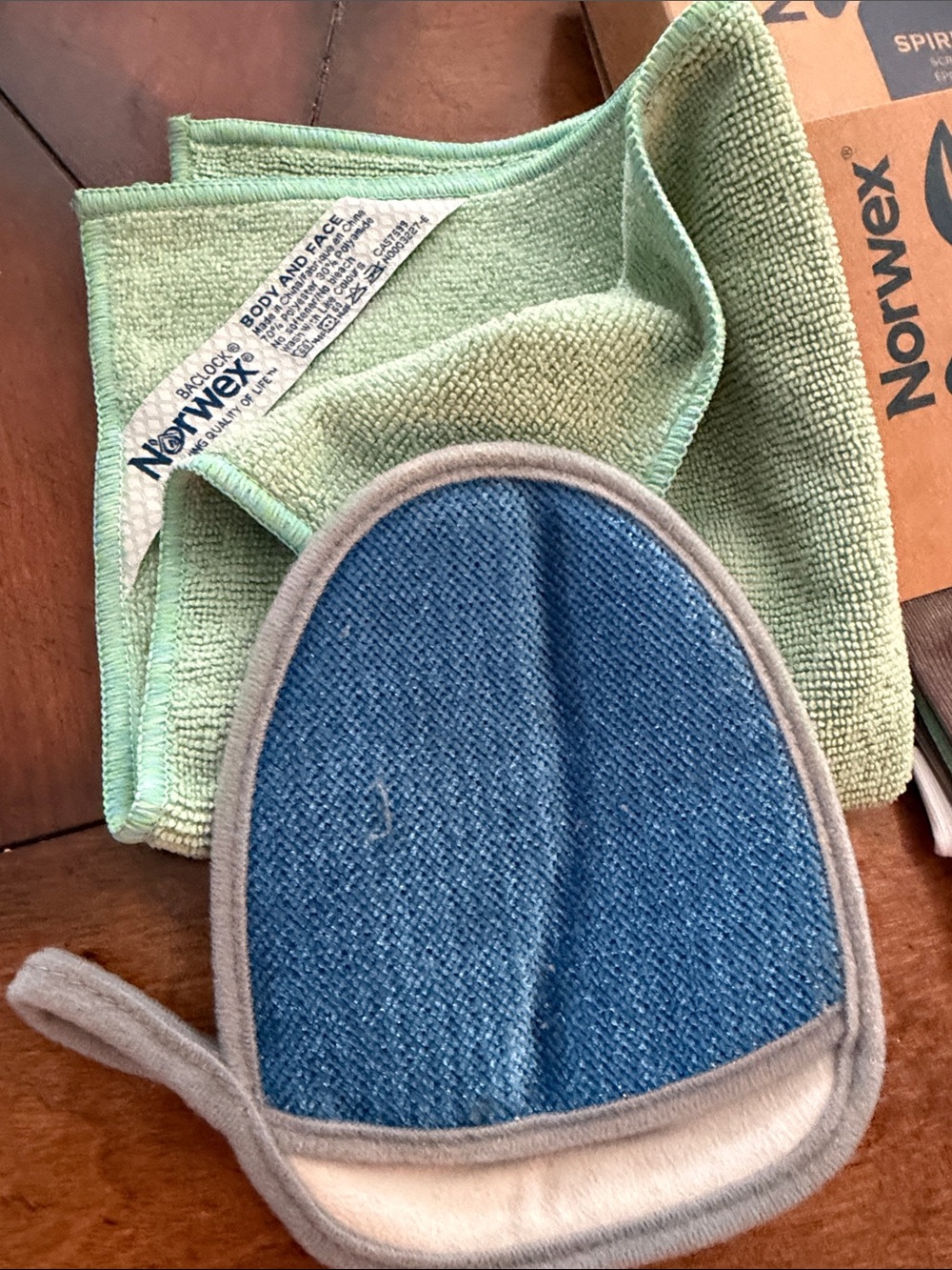 Norwex Bundle - Picture 2 of 5